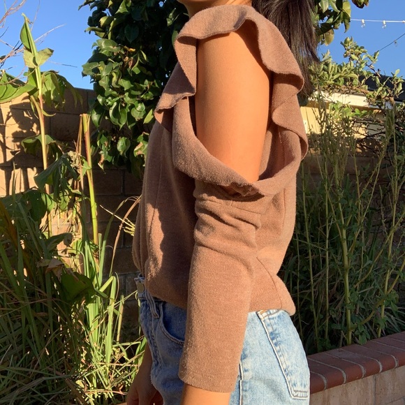 ZARA Long Sleeve - Picture 3 of 5